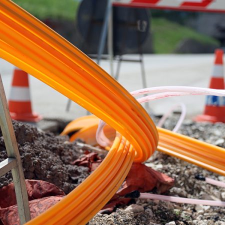 seguridad-en-el-trabajo-de-los-operadores-de-cables-7bdd (1)